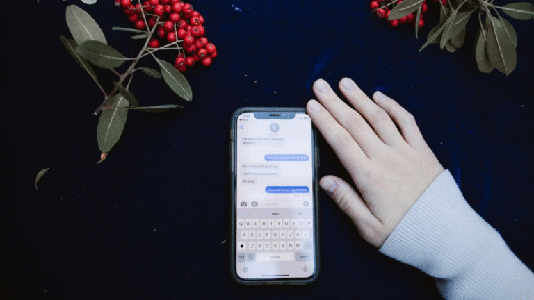 5 Healing Texts to Send When You Want Your Ex Back