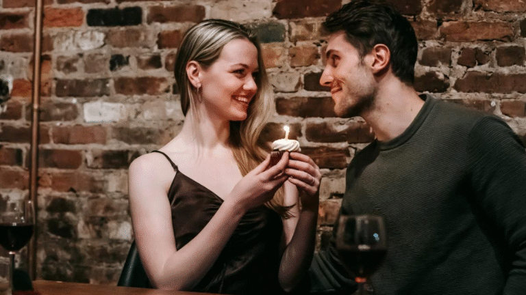 Best First Text After a Date: 15 Examples She’ll Love